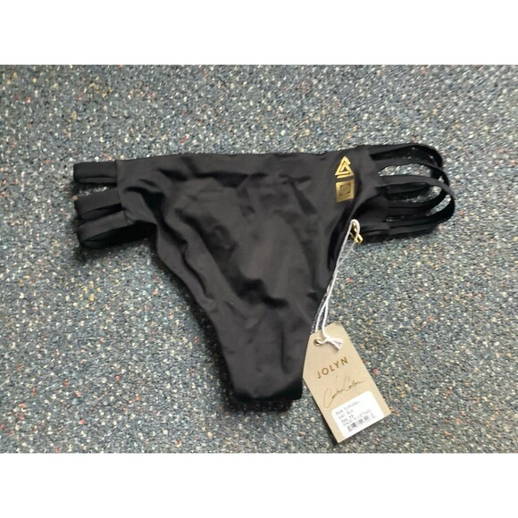 Swim - Picture 3 of 3